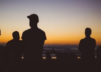 பாதாள உலகக் குழு உறுப்பினர்களுடன் அரசியல்வாதிகளுக்கு தொடர்பு? நாடு முழுவதும் சிறப்பு விசாரணை