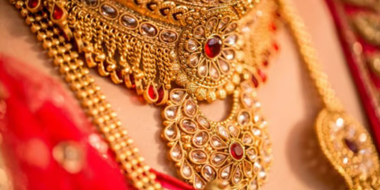 மேலும் குறைந்த தங்கம் விலை!