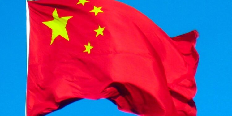 கரூர் தேர்தல் பிரச்சாரத்தில் 41 பேர் உயிரிழந்தமைக்கு சீனா கவலை வெளியிட்டது.