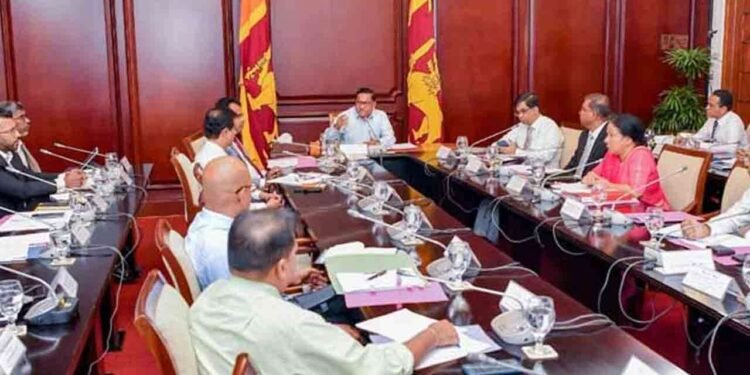 சுற்றுலாப் பயணிகளுக்கான வசதிகளை மேம்படுத்த பல திட்டங்கள்