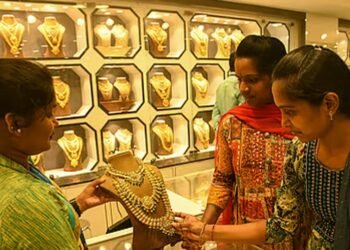 ஒரே நாளில் 20 ஆயிரம் ரூபாவால் குறைந்த தங்கம் விலை