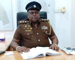 பாடசாலை மாணவ மாணவிகள் தலைக்கவசம் அணிந்து கொள்வது சம்பந்தமாக அறிவுறுத்தல்