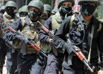 திருமணத்திற்கு இந்தியா செல்ல முயன்றவர் விமான நிலையத்தில் கைது