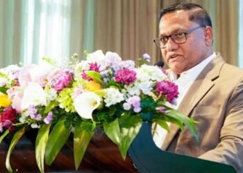 இலங்கையில் திரைப்படம் தயாரிக்க வருமாறு இந்தியர்களுக்கு விஜித அழைப்பு
