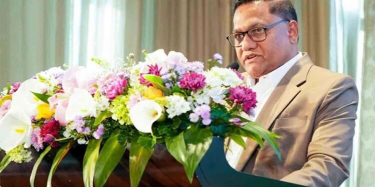 இலங்கையில் திரைப்படம் தயாரிக்க வருமாறு இந்தியர்களுக்கு விஜித அழைப்பு