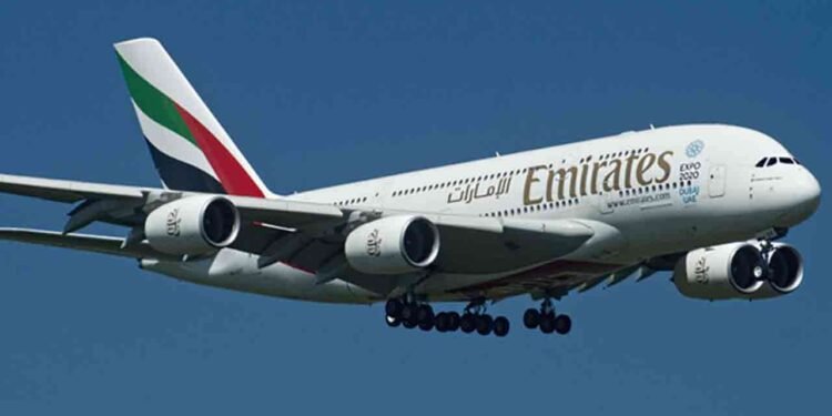 எமிரேட்ஸ் விமானம் கட்டுநாயக்காவில் அவசரமாகத் தரையிறக்கம்!