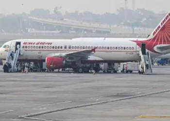 டெல்லியில் விமான சேவைகளுக்கு பாதிப்பு
