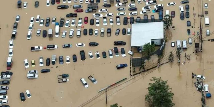 தாய்லாந்து வௌ்ளத்தால் 33 பேர் பலி