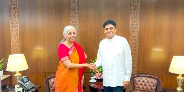 நிர்மலா சீதாராமனை சந்தித்த சஜித்