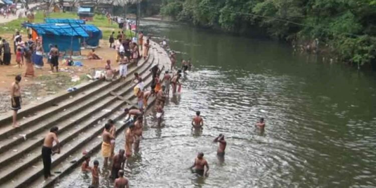 சபரிமலைக்கு செல்லும் பக்தர்களுக்கு விடுக்கப்பட்டுள்ள எச்சரிக்கை!