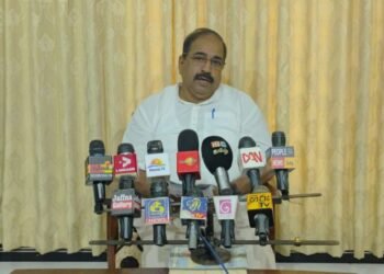 மாகாண சபை தேர்தலை விரைந்து நடத்த வேண்டும் – சுரேஸ் பிரேமச்சந்திரன் கோரிக்கை