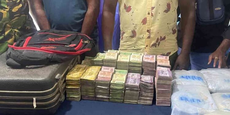 சீனிகமவில் போதைப்பொருளுடன் கைதானவர்கள் தடுப்பு காவலில்