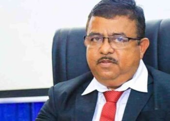 புவிச்சரிதவியல் அளவை, சுரங்கப் பணியகத்தின் முன்னாள் தலைவர் கைது