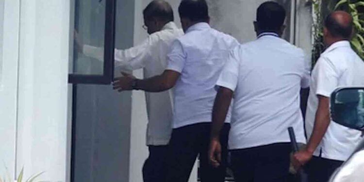 மைத்திரி இலஞ்ச ஒழிப்பு விசாரணை ஆணைக்குழுவில்