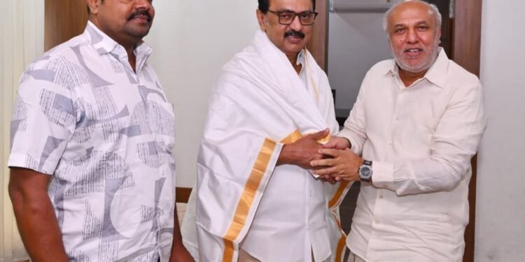 தமிழக முதல்வர் மு.கா.ஸ்டாலினை சந்தித்த ரவூப் ஹக்கீம்