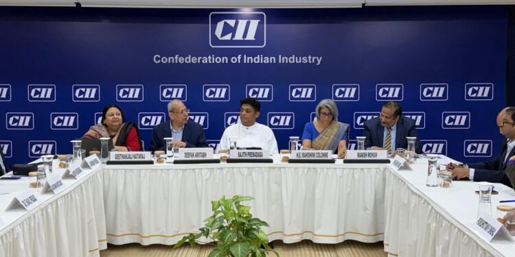 இந்திய தொழில்துறை கூட்டமைப்புடன் கலந்துரையாடல்!