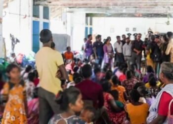 20 ஆயிரத்திற்கும் மேற்பட்ட குடும்பங்கள் நிவாரண மையங்களில் தங்கியுள்ளன
