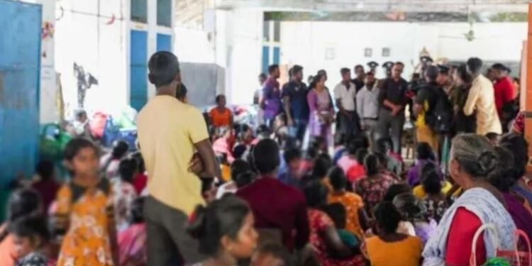 20 ஆயிரத்திற்கும் மேற்பட்ட குடும்பங்கள் நிவாரண மையங்களில் தங்கியுள்ளன