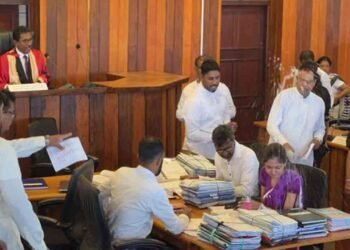 காலி மாநகர சபையில் ஆளும், எதிர்க்கட்சிகள் இடையே மோதல்