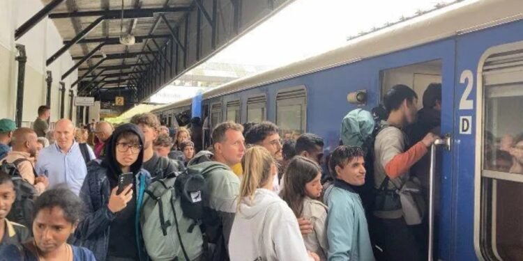 23 இலட்சத்தை கடந்த சுற்றுலாப் பயணிகள் வருகை