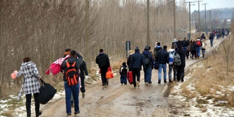 புலம்பெயர்தலைக் கட்டுப்படுத்த பிரித்தானியாவும் கிரீஸும் புதிய ஒப்பந்தம்