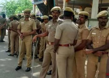 தமிழகம் முழு​வதும் ஒரு லட்​சம் பொலி​ஸார் பாது​காப்பு பணியில்