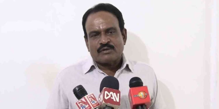 படித்த துறவினை மிக கேவலமான முறையில் பொலிஸார் நடாத்தியுள்ளனர்!