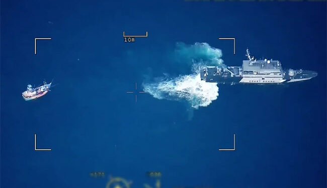 மாலைத்தீவு கடற்பரப்பில் வைத்து இரண்டு இலங்கை மீன்பிடி படகுகள் பறிமுதல்