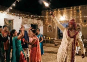 திருமணத்தில் துப்பாக்கியால் சுட்டு கொண்டாட்டம் – 2 சிறுவர்கள் பலி