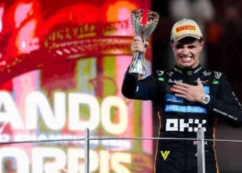 ‘பார்முலா 1’ உலக செம்பியன் பட்டம் வென்றார் பிரிட்டன் வீரர்!