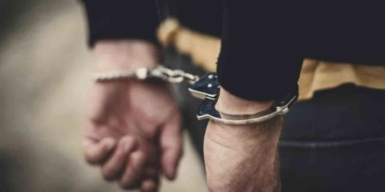 கொலை முயற்சி சதி வெளிச்சம்-ஐவர் கைது!