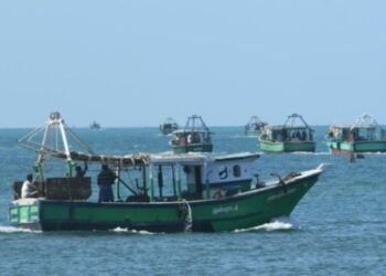 இந்திய மீனவர்கள் மூவர் கைது