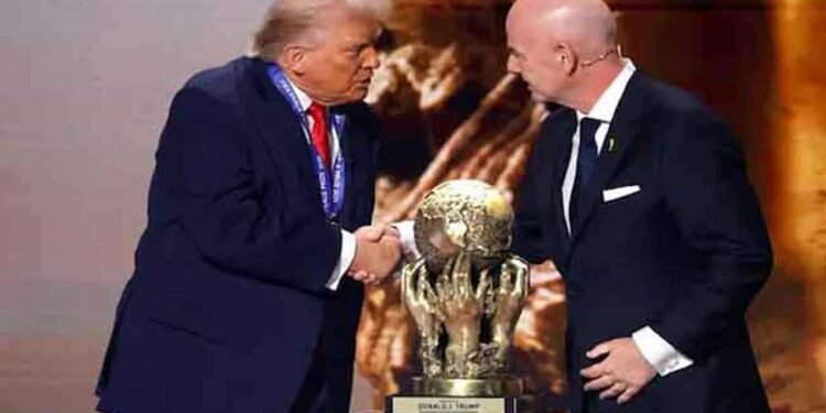 டொனால்ட் டிரம்பிற்கு ‘FIFA சமாதான விருது’ வழங்கப்பட்டது