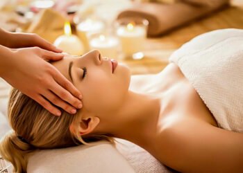 மசாஜ் நிலையம் எனும் போர்வையில் விபச்சார விடுதி – 10 வெளிநாட்டுப் பெண்கள் கைது