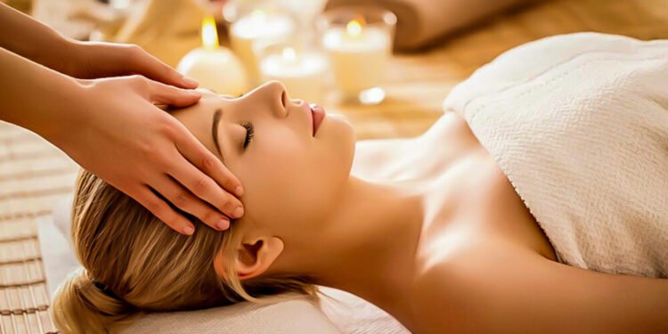 மசாஜ் நிலையம் எனும் போர்வையில் விபச்சார விடுதி – 10 வெளிநாட்டுப் பெண்கள் கைது