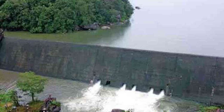 தொடர்ந்தும் குறைக்கப்பட்டு வரும் பிரதான நீர்த்தேக்கங்களின் நீர்மட்டம்