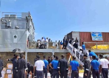 இந்திய கடற்படை கப்பலான INS சுகன்யா திருகோணமலையில்!