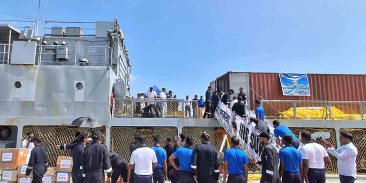 இந்திய கடற்படை கப்பலான INS சுகன்யா திருகோணமலையில்!