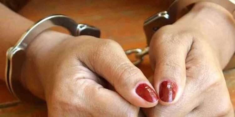 யாழ் நகைக்கடையில் ரூ.10 கோடி பெறுமதியான தங்கம் திருட்டு – விசாரணைகள் தீவிரம்!