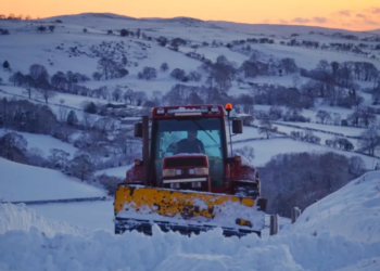 கோரெட்டி புயல் – கடுமையான குளிரை எதிர்கொள்ளும் வேல்ஸ்