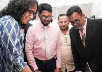 அரசியல் இலாபங்களை விடுத்து பிள்ளைகளின் மகிழ்ச்சிக்காக முடிவெடுப்போம்