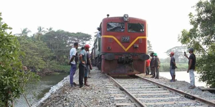 கொழும்பு – புத்தளம் ரயில் சேவை நாளை மீண்டும் ஆரம்பம்