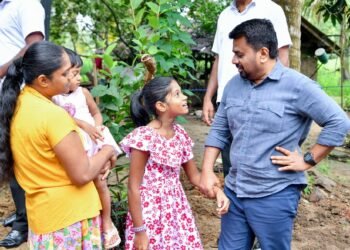 பெற்றோருக்கு சுமையையும் பிள்ளைகளுக்கு துயரத்தையும் கொடுக்காத கல்வி முறையை உருவாக்குவோம்