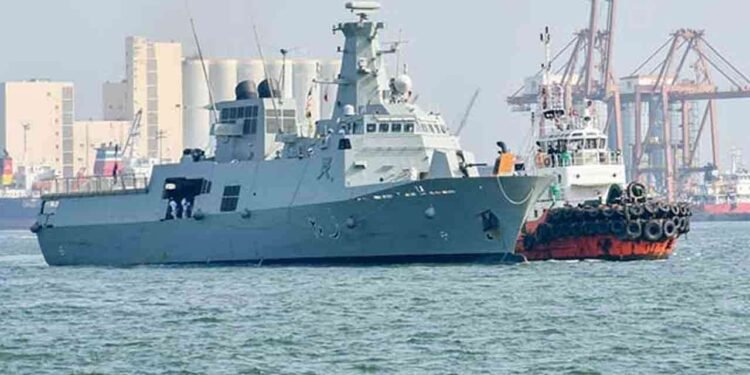 இந்தோனேசியா, ஓமான் போர்க்கப்பல்கள் கொழும்புத் துறைமுகத்திற்கு