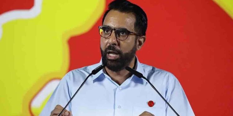 சிங்கப்பூர் எதிர்க்கட்சித் தலைவர் பிரீதம் சிங் பதவி நீக்கம்!