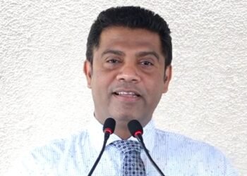 ஒரு பில்லியன் இழப்பீடு கோரும் நளிந்த