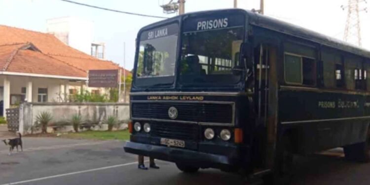 இலங்கையில் கைதான இந்திய மீனவர்கள் மீண்டும் விளக்கமறியலில்