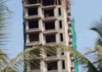 18 மாடி கட்டிடம் ஒன்றிலிருந்து சடலம் மீட்பு