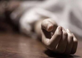 கள்ளக்காதலால் நேர்ந்த விபரீதம்: பெண் படுகொலை