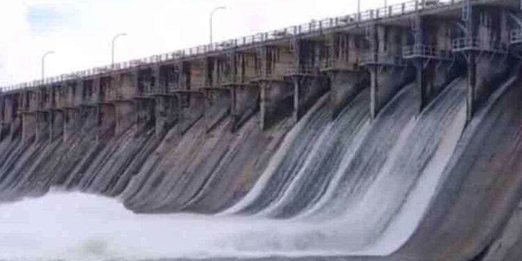 அம்பாறையில் 24 மணிநேரத்தில் நாட்டின் அதிகூடிய மழை வீழ்ச்சி!